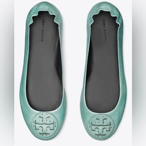 NWOT Tory Burch Minnie Travel Ballet With Leather Logo!